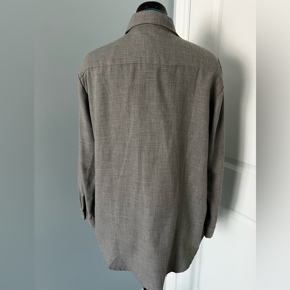 Gray Button-Up blouse - Picture 2 of 5